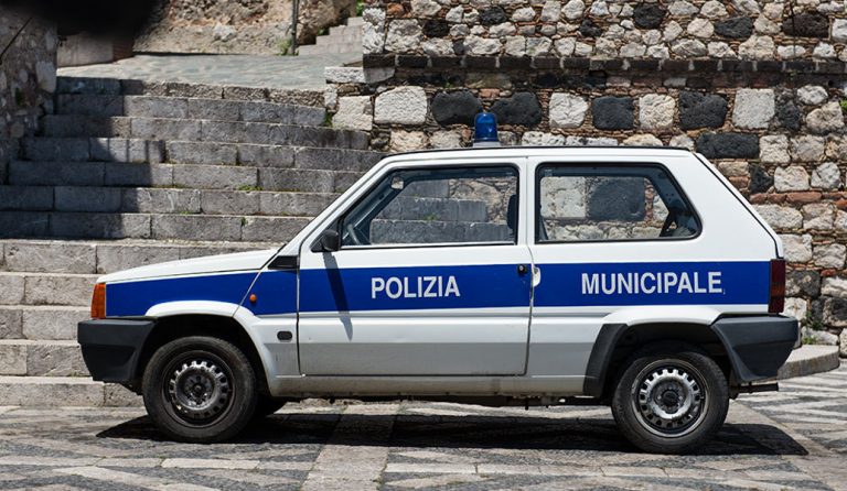 Σικελία: 15 συλλήψεις προσώπων που οργάνωναν ταξίδια υπόπτων για ισλαμική τρομοκρατία