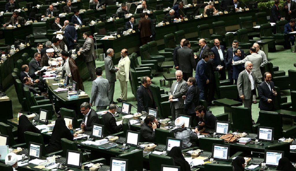 Ιράν: Το κοινοβούλιο ενέκρινε τη διάθεση κεφαλαίων για την ανάπτυξη βαλλιστικών πυραύλων