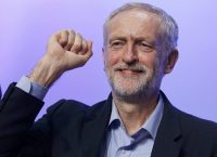Κόρμπιν: Οι συνομιλίες για το Brexit να προχωρήσουν – Η Μέι να παραιτηθεί