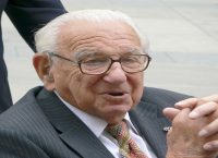 Ο άνθρωπος που έσωσε εκατοντάδες παιδιά από τα χέρια των ναζί (vid)