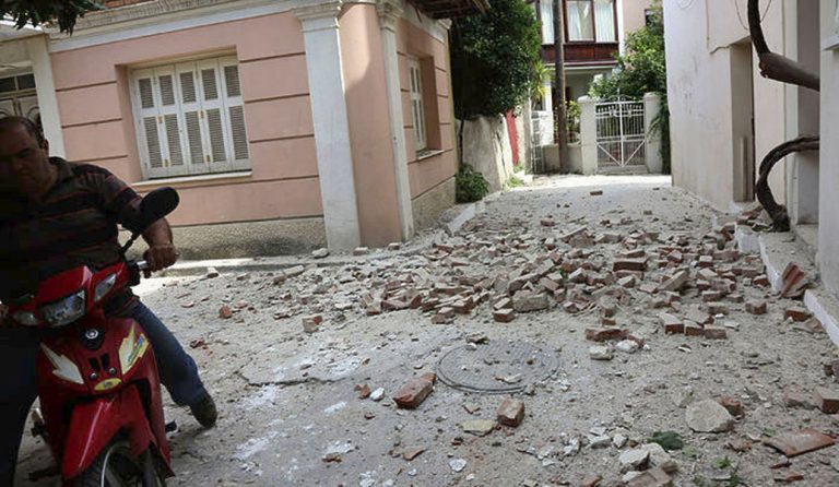 Σεισμός Λέσβος: Οι περισσότερες ζημιές έχουν καταγραφεί στο χωριό Βρίσα