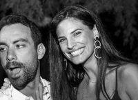 Σάκης Τανιμανίδης – Xριστίνα Μπόμπα: Πάσχα σε παραλία του Άγιου Δομίνικου (pic)