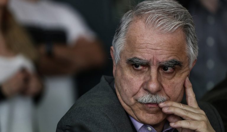 Γιάννης Μπαλάφας: Δεν έχω δει ούτε έναν Έλληνα να λέει για εκλογές