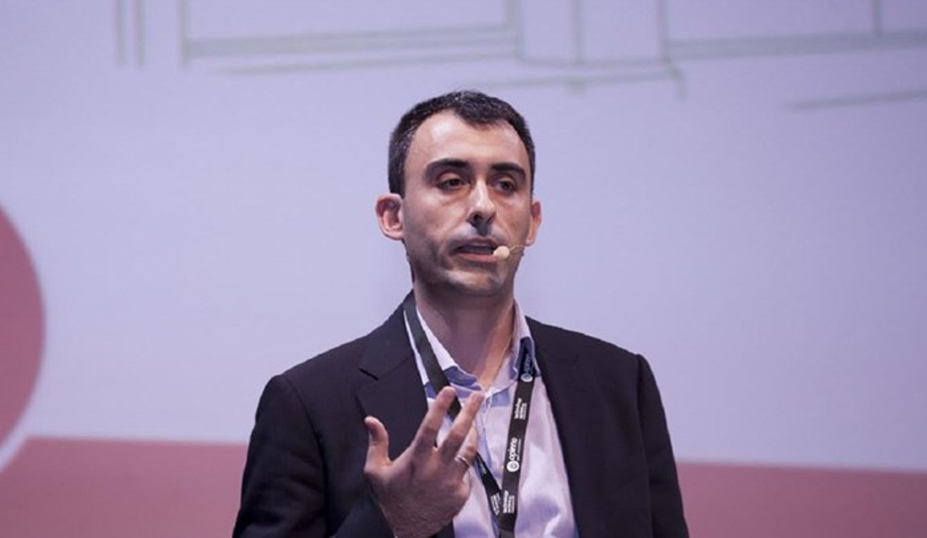 Γεράσιμος Κωνσταντάτος: Ο Έλληνας ερευνητής που δημιούργησε ψηφιακή κάμερα που βλέπει το “αόρατο”