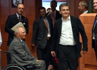 Σόιμπλε για Τσακαλώτο: “Είναι ένας εξαιρετικός υπουργός Οικονομικών”