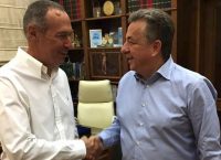 Τουρισμός και κρητικά προϊόντα στη συνάντηση Αρναουτάκη με τον Ρώσο πρέσβη