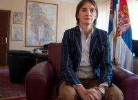 Άνα Μπρνάμπιτς: Αυτή είναι η πρώτη γυναίκα ομοφυλόφιλη πρωθυπουργός της Σερβίας (pics)