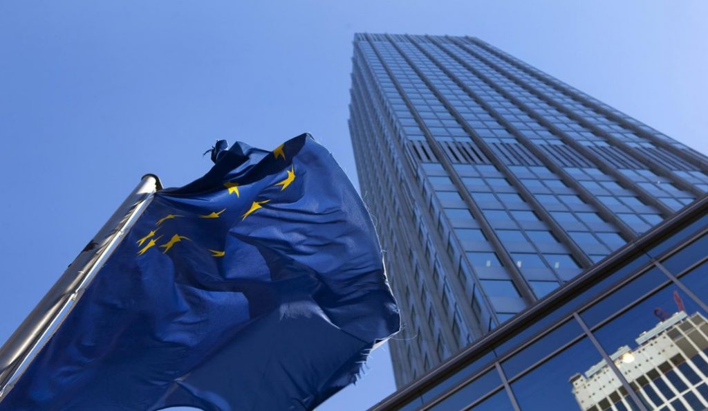 Η Λαγκάρντ θέλει νέα stress tests για τις ελληνικές τράπεζες – Τι απαντά η ΕΚΤ