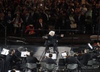 Αποθεώθηκε ο Μίκης Θεοδωράκης