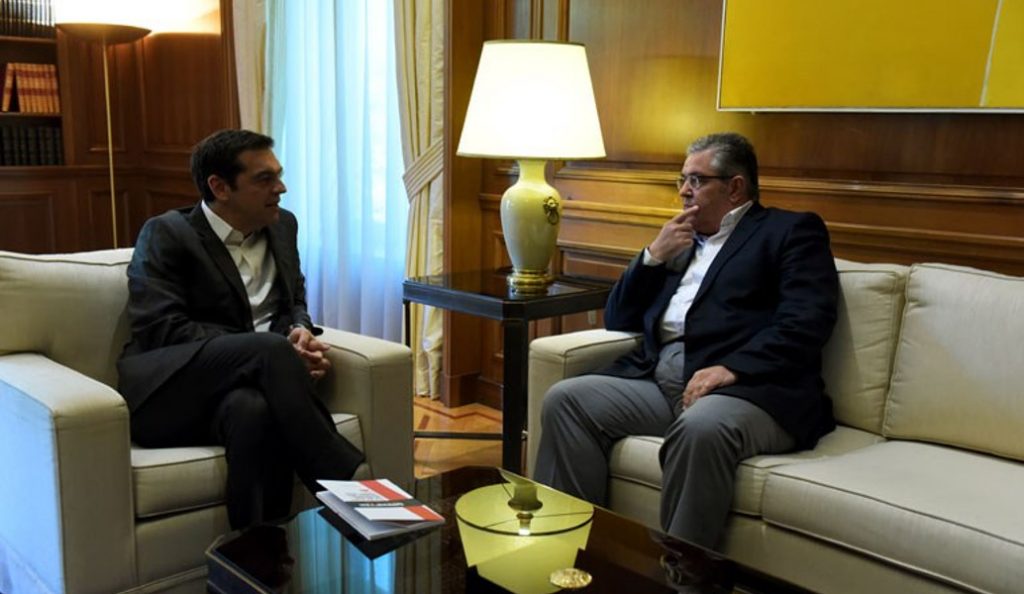 Το “καρφί” Κουτσούμπα στον Τσίπρα: Η Οκτωβριανή ήταν πραγματική επανάσταση (vid)