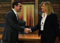 Γεννηματά για Τσίπρα: Στην Ευρώπη προσποιείται τον αριστερό