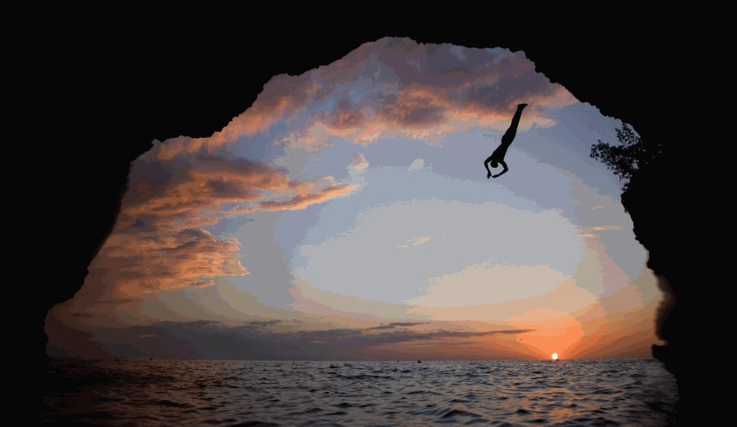 Σαββατοκύριακο γεμάτο δράση: Cliff diving στον Άγιο Νικόλαο Λασιθίου