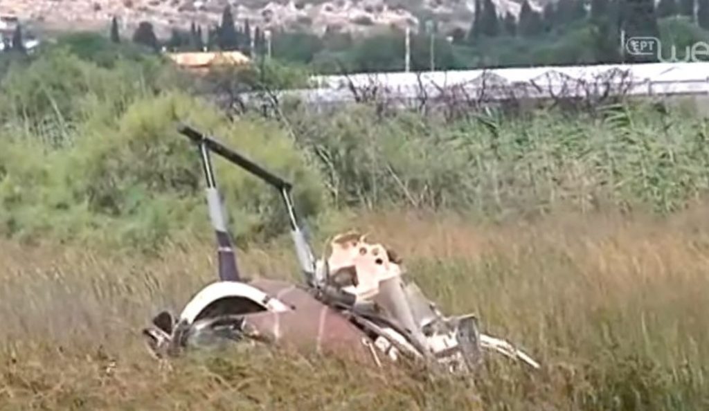 Οι πρώτες εικόνες από τη συντριβή του ψεκαστικού ελικοπτέρου στον Σχινιά (pics)