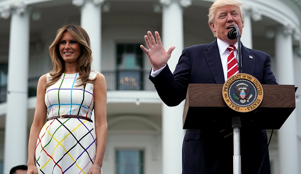 Η Μελάνια “έκλεψε” τις εντυπώσεις – Με φόρεμα της Μαίρης Κατράτζου (pics)