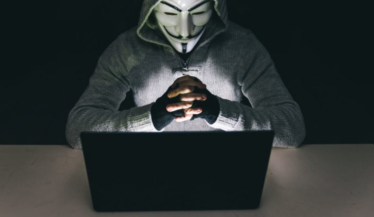 Κυβερνοπόλεμος μεταξύ Ελλήνων και Τούρκων χάκερς (pics)