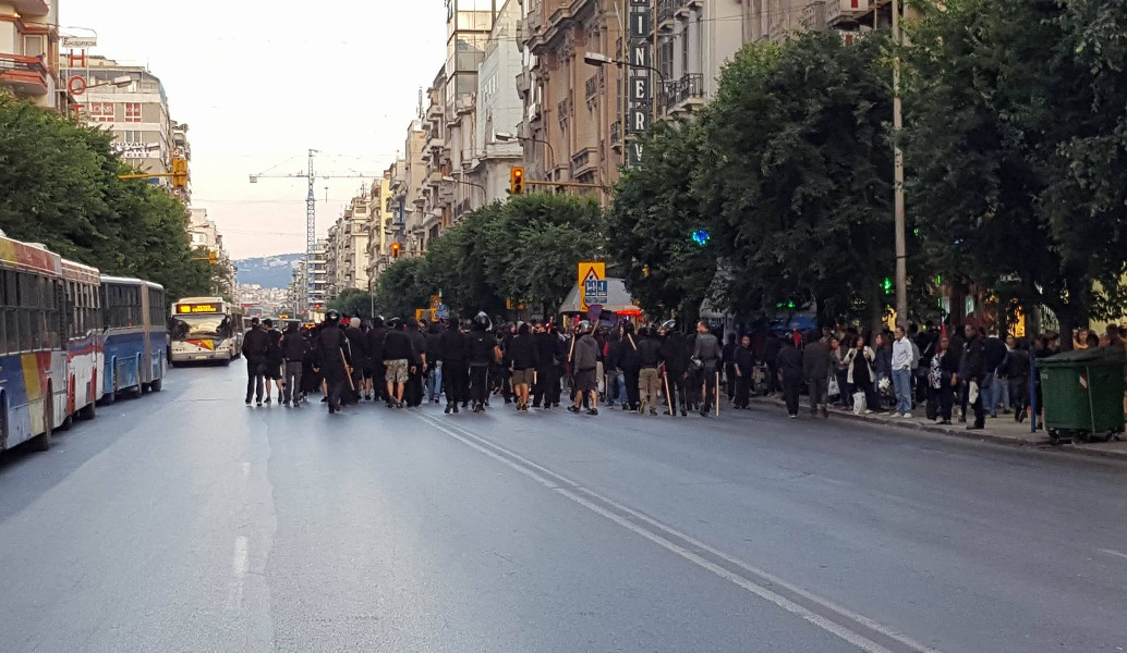 Πορεία αντιεξουσιαστών στο κέντρο της Θεσσαλονίκης