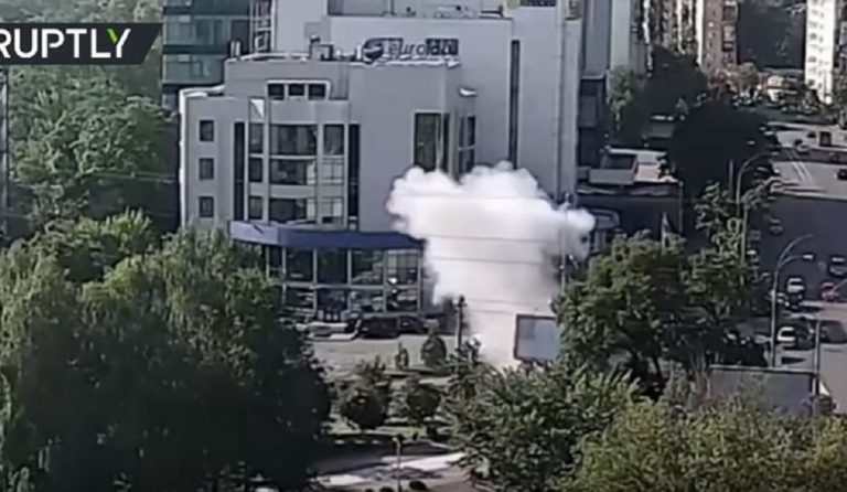 Ουκρανία: Νεκρός συνταγματάρχης από βομβιστική επίθεση – Δείτε βίντεο της έκρηξης