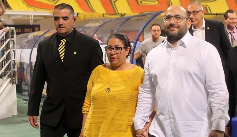 Καταζητείται από τις ελβετικές αρχές η σύζυγος του Λάσκαρη