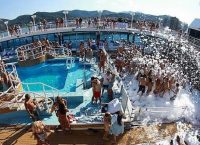 Έξι Έλληνες στο κρουαζιερόπλοιο των swingers