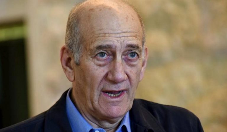Αποφυλακίστηκε πρόωρα ο πρώην πρωθυπουργός του Ισραήλ