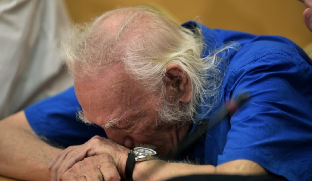 Συγκλόνισε ο Μανώλης Γλέζος: “Κι αν πεθάνω θα σας κυνηγάει η ύπαρξή μου” (vid)