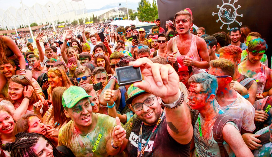 Το Colour Day Festival φέτος είχε χρώμα… CU! (vid)