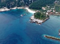 Η άγρια ομορφιά του Πηλίου μέσα από πτήση drone (vid)