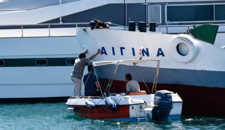 Ελεύθεροι ο πλοίαρχος και το μέλος του πληρώματος της υδροφόρας