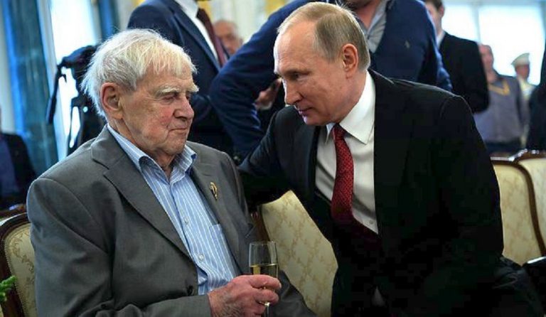 Πέθανε ο μεγάλος ρώσος συγγραφέας Ντανιήλ Γκράνιν,