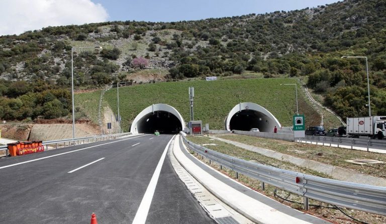 Προσωρινές κυκλοφοριακές ρυθμίσεις στη σήραγγα Πλαταμώνα