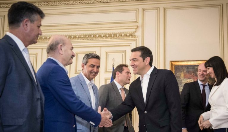 Πάμε για αριθμό ρεκόρ στον τουρισμό – Ίσως σπάσουμε το φράγμα των 30 εκατ. επισκεπτών! (pics&vid)