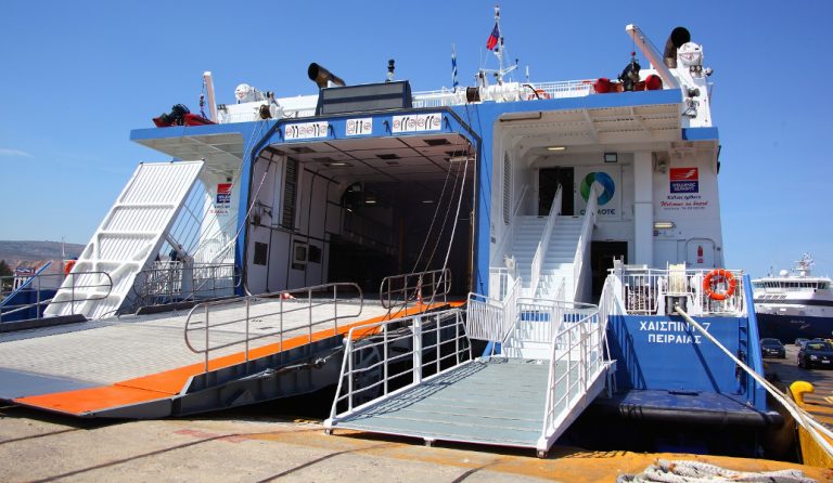 Το πλοίο “Highspeed 7” προσέκρουσε στην προβλήτα του λιμανιού στο Ηράκλειο