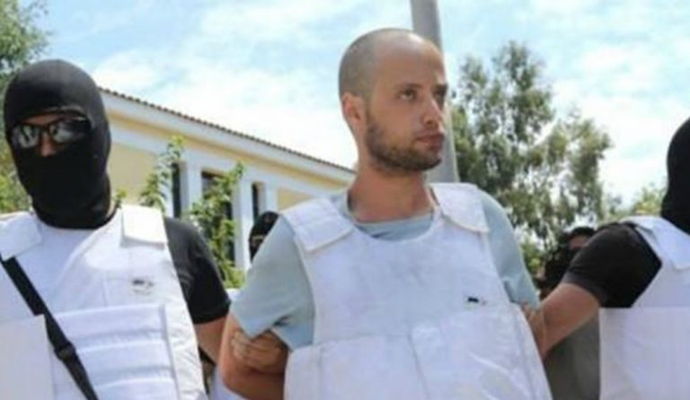 Αθώος ο αναρχικός Θεοφίλου για την ληστεία μετά φόνου στην Πάρο
