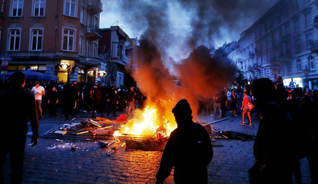 Βαρύς ο πέλεκυς στο Αμβούργο – Στα 12 εκ. ευρώ το κόστος των καταστροφών ελέω… G20