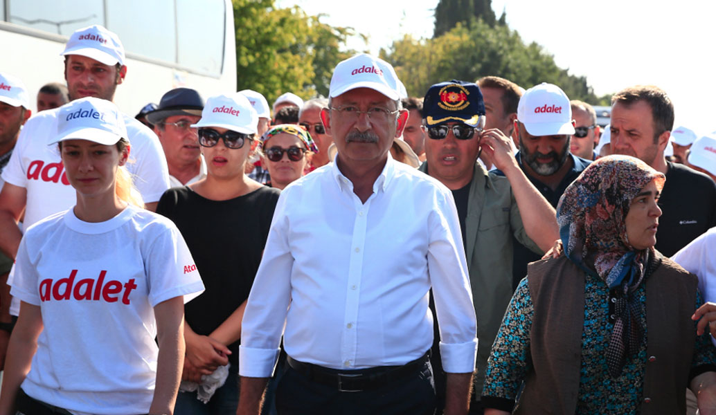 Ολοκληρώνεται η πορεία για τη Δικαιοσύνη κατά του Ερντογάν (pic)