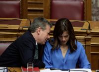 60 βουλευτές του ΣΥΡΙΖΑ ζητούν την προστασία των συνταξιούχων από τις κατασχέσεις