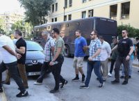 Οι διάλογοι “φωτιά” των νονών της νύχτας (vid)