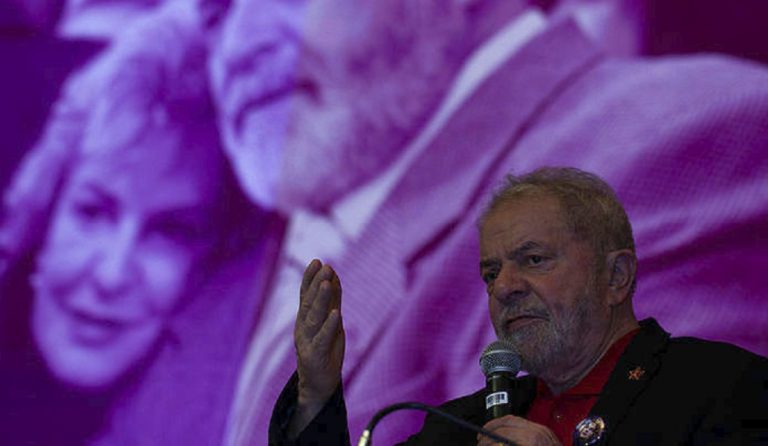 Βραζιλία: Ζητούν την απαλλαγή του Λούλα για υπόθεση διαφθοράς εκκρεμεί σε βάρος του