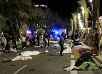 Σάλος στη Γαλλία: Το Paris Match δημοσιεύει φωτογραφίες από το μακελειό στη Νίκαια (pics)