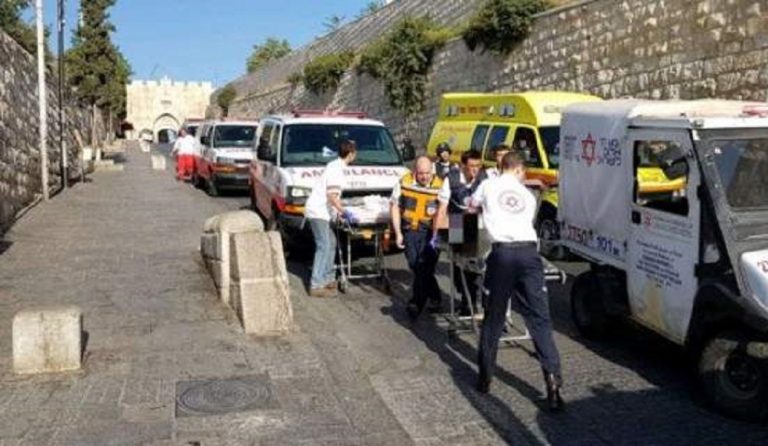 Συγκλονιστικό βίντεο: Η στιγμή που οι τρομοκράτες πέφτουν νεκροί στην Παλαιά Πόλη της Ιερουσαλήμ (pics&vid)