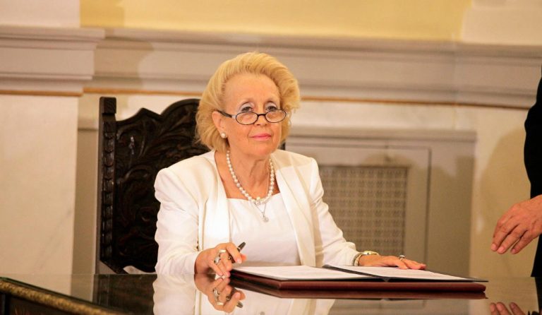 Βασιλική Θάνου: Ενοχλεί η μάχη μου κατά της διαπλοκής