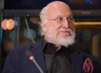 Ο Διονύσης Σαββόπουλος αφηγείται παραμύθια στο Κέντρο Πολιτισμού Ιδρυμα Νιάρχος