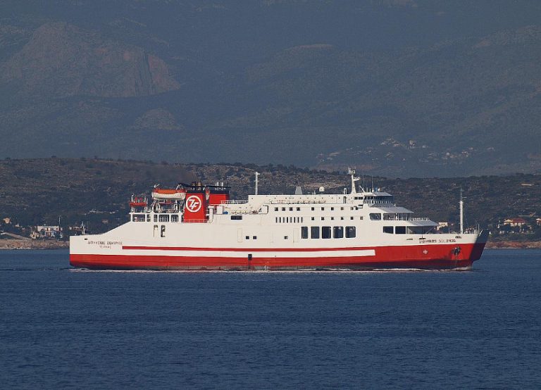 Ανεκτέλεστα από χθες τα δρομολόγια του “Διονύσιος Σολωμός”