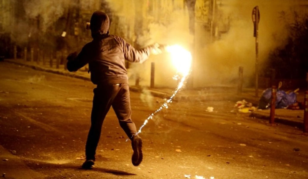 Επίθεση με βόμβες μολότοφ στο υπουργείο Πολιτισμού