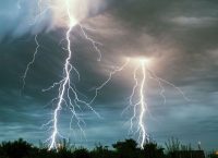 Η “Μέδουσα” άφησε πίσω της νεκρό απο κεραυνό