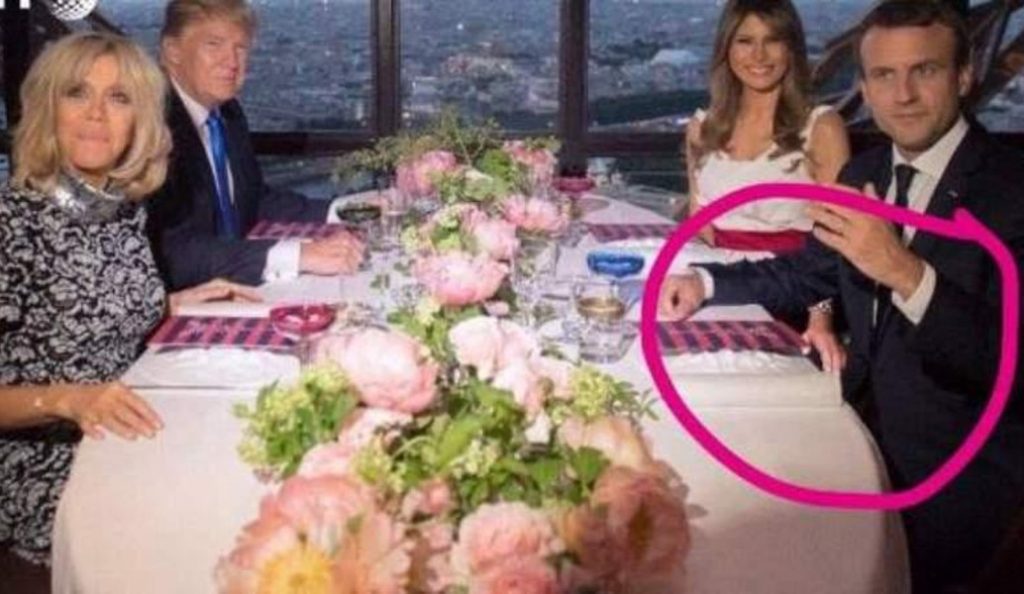 Όταν η Μελάνια έπιασε τον… μηρό του Μακρόν (pics)