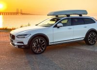 Volvo V90 Cross Country: Όταν θέλεις να πάρεις – πραγματικά – τα βουνά!
