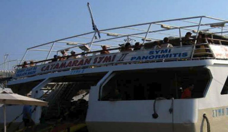 Με μηχανική βλάβη κατέπλευσε στο λιμάνι του Βόλου το “Σύμη ΙΙ”