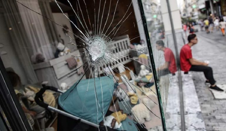 Εμπορικός Σύλλογος Αθηνών: Αυτό είναι το κόστος από τις ζημιές στο κέντρο της Αθήνας