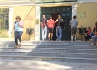 Αμίλητος στον εισαγγελέα ο δολοφόνος του Περιστερίου – Του ασκήθηκε ποινική δίωξη